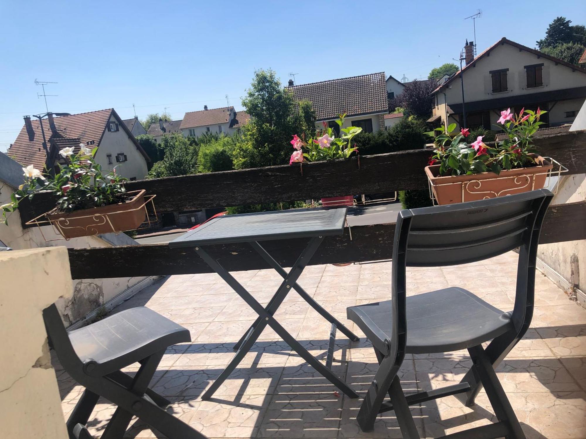 Chelles - Paris - Disneyland Marne La Vallee Ngoại thất bức ảnh